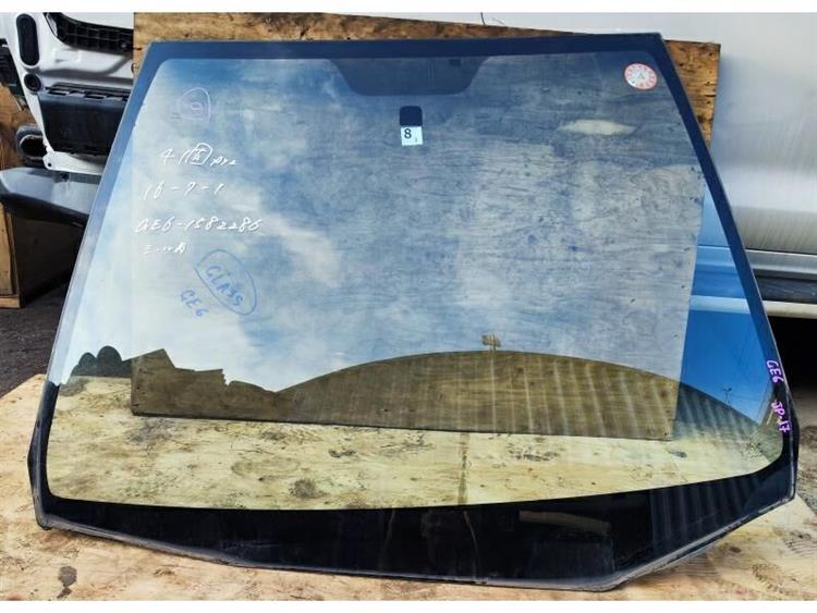Лобовое стекло Хонда Фит в Сатке 255791