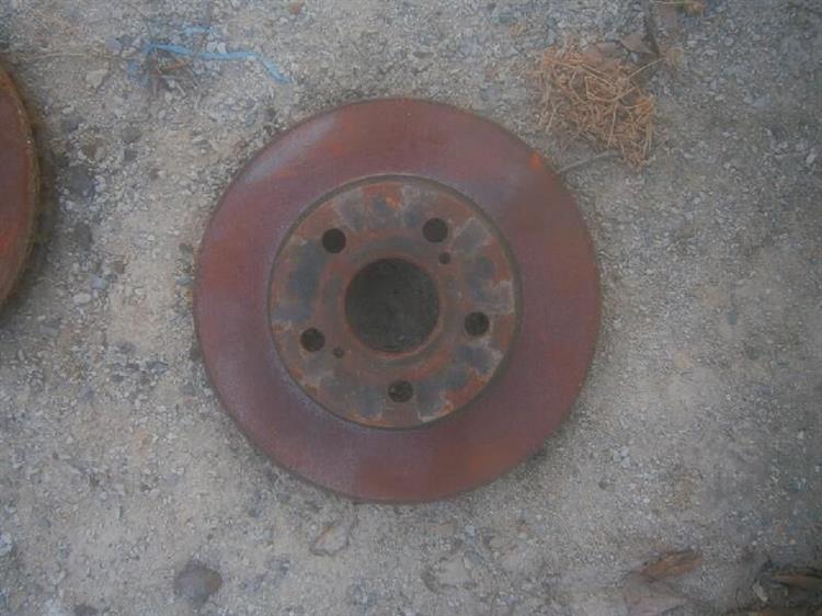 Тормозной диск Тойота Приус в Сатке 81565